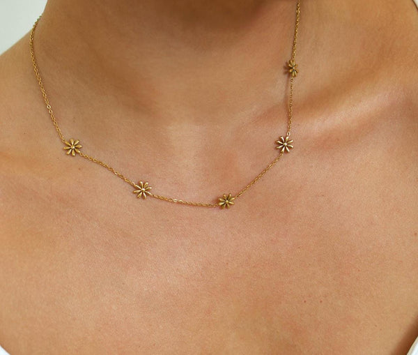 18K Gold Plated Daisy Chain Necklace, Waterproof Floral Jewelry