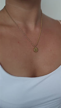 18K Gold Plated Shell Pendant Necklace, Rope Chain